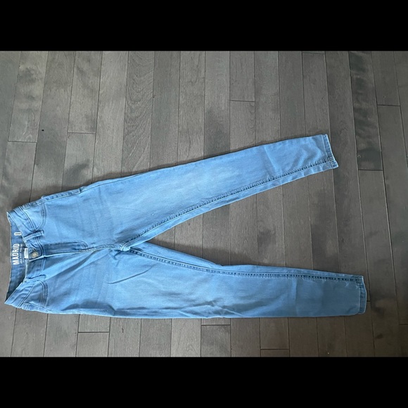Light blue jeans - Picture 2 of 3